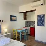 Loft Con Uso Cucina E Terrazzo Panoramico - Fora E' Muros Ii - Ammentos ゲストハウス