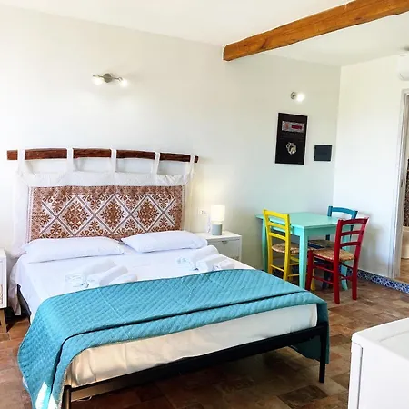 Pensión Loft Con Uso Cucina E Terrazzo Panoramico - Fora E' Muros Ii - Ammentos Posada (Sardinia)