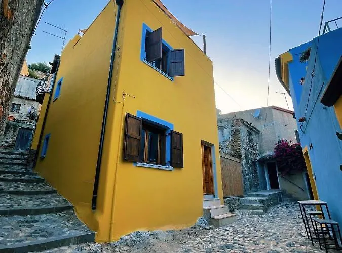 Loft Con Uso Cucina E Terrazzo Panoramico - Fora E' Muros Ii - Ammentos Maison d'hôtes