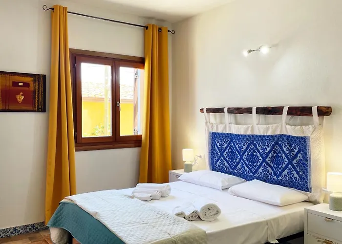 Maison d'hôtes Loft Con Uso Cucina E Terrazzo Panoramico - Fora E' Muros Ii - Ammentos